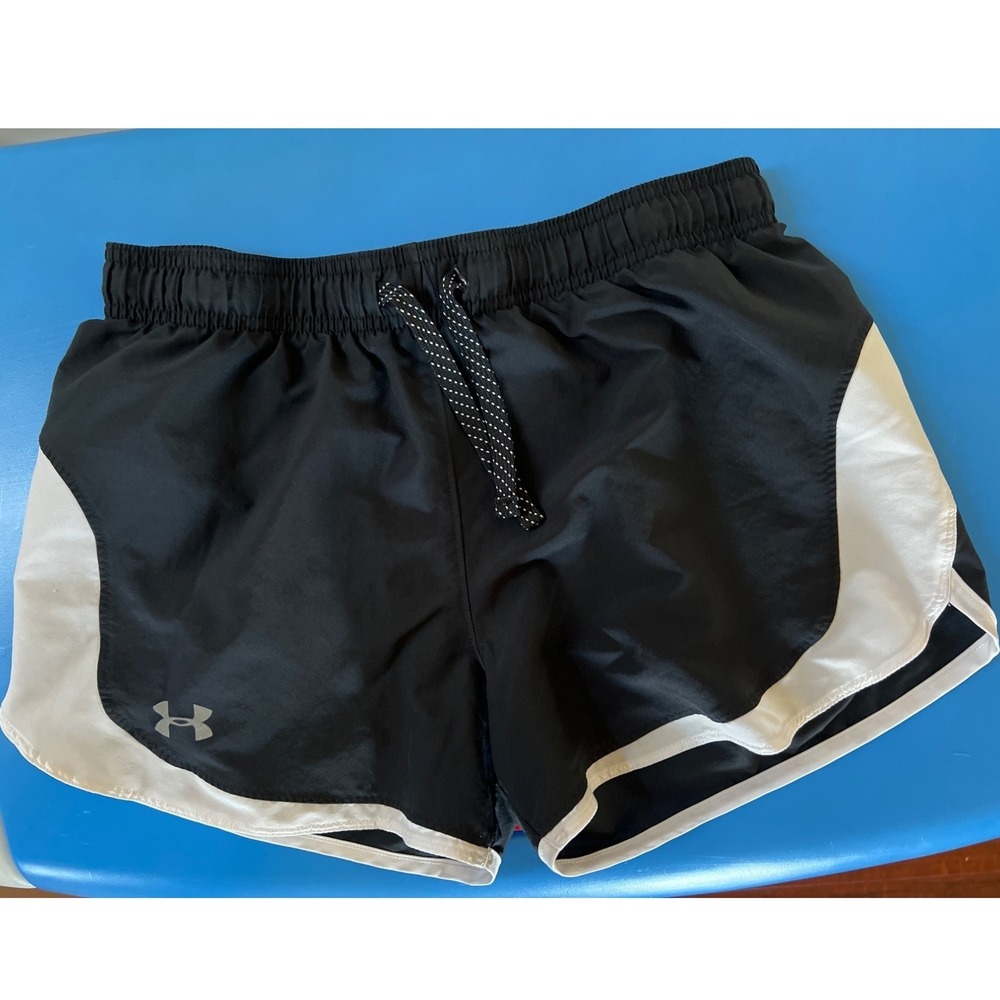 Under Armour Running Shorts Unisex Youth XL Drawstring Heat Gear Loose WhiteTrim